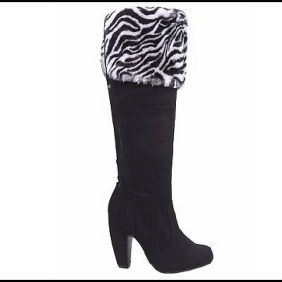 BAMBOO Shoes - FUR BOOTS